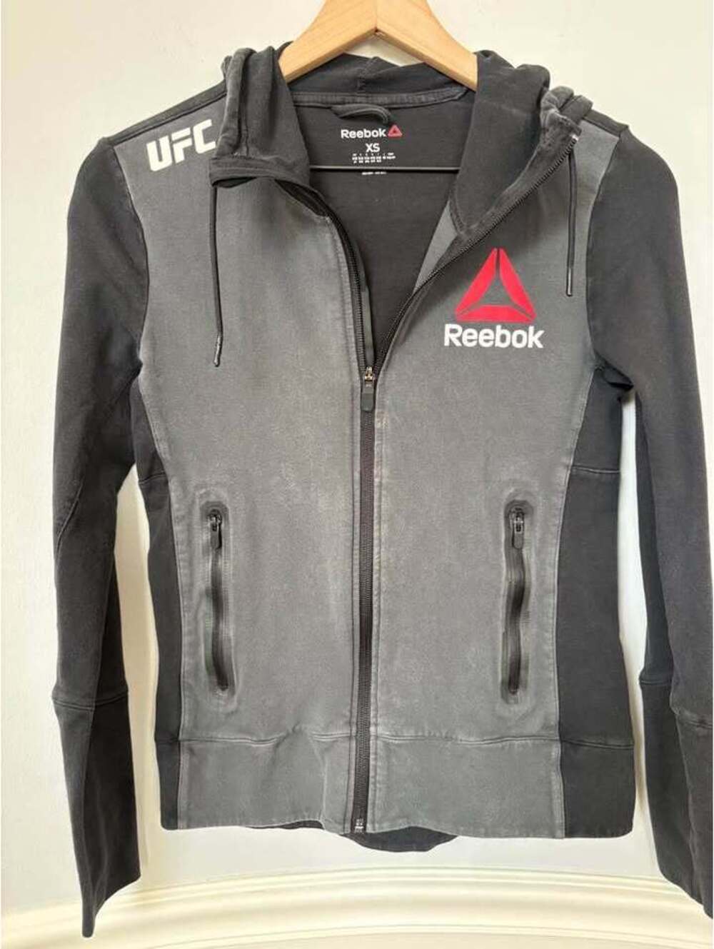 Reebok UFC Full-Zip Hoodie Size XS